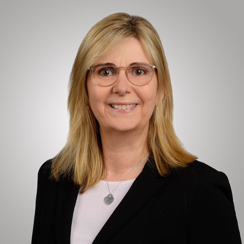 Martina Fischer, Leitung Bewohnerservice Porträtaufnahme von Martina Fischer