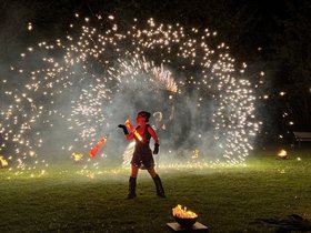 Feuershow im Augustinum Bad Soden