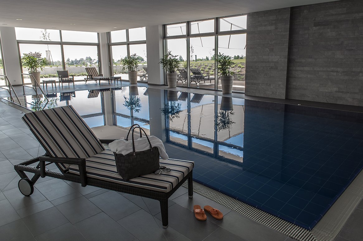 Schwimmen und Entspannen Wellnessbereich des Augustinum Meersburg