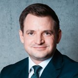David Schemmer, Direktor im Augustinum Braunschweig Porträtaufnahme des Direktors David Schemmer