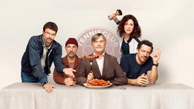 4 mittelalte Männer, eine Frau