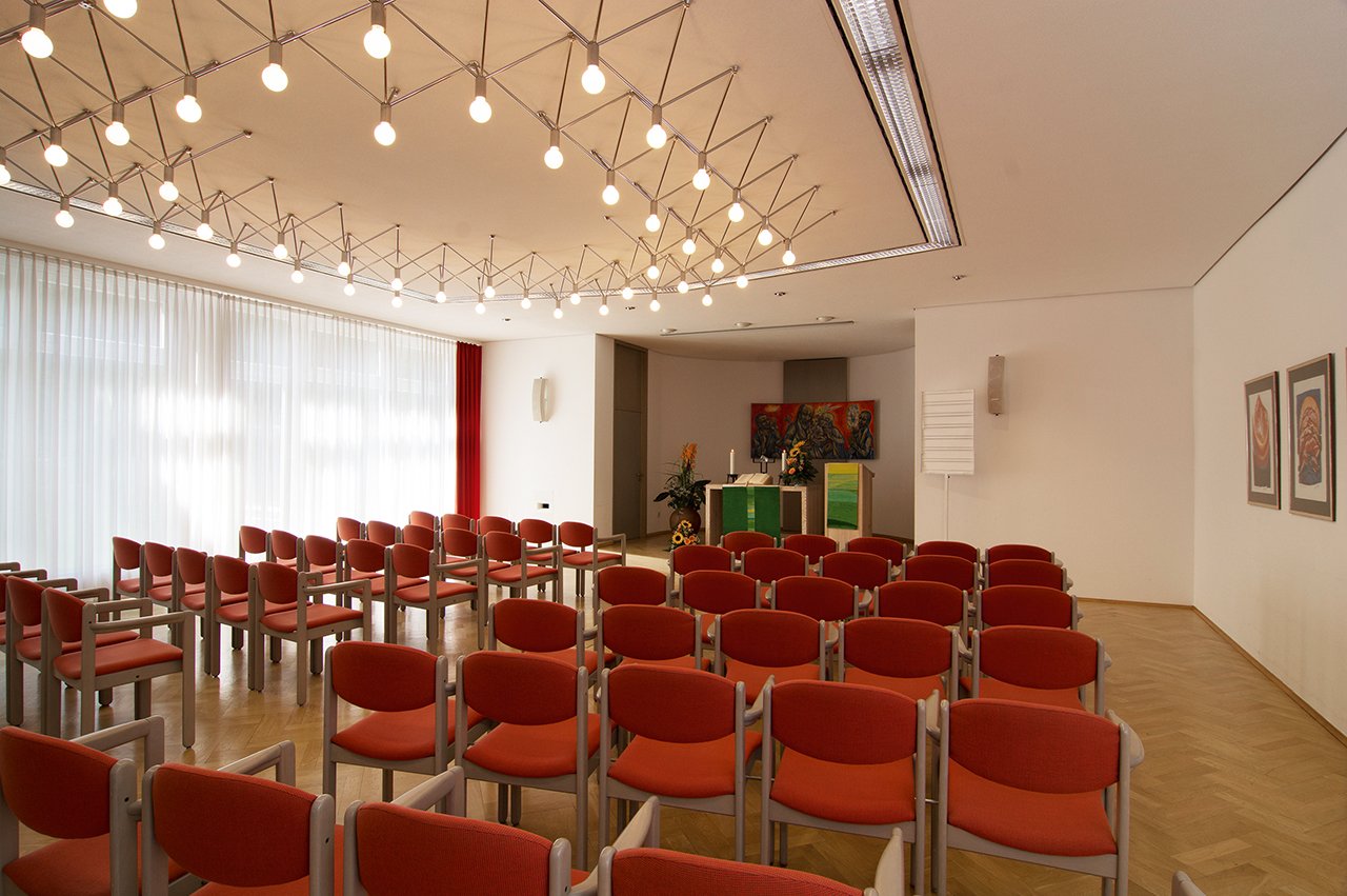 In einem christlichen Haus wie dem Augustinum Kassel haben Gottesdienste und Andachten einen festen Platz.