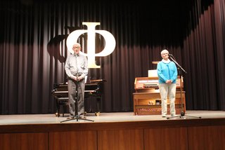 Konzert von Bewohnern für Bewohner im Augustinum TV Konzert von Bewohnern für Bewohner im Augustinum TV