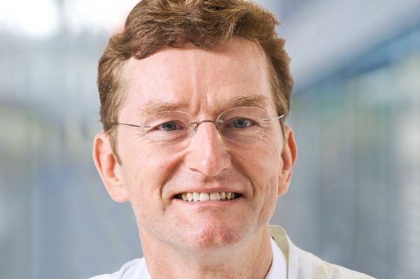 Porträtaufnahme von Dr. Tilman Gerlach, Chefarzt