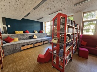 Schulbibliothek feierlich eröffnet Schulbibliothek feierlich eröffnet