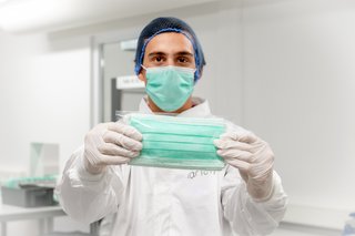 Förderung für Maskenproduktion in den Augustinum Werkstätten Förderung für Maskenproduktion in den Augustinum Werkstätten